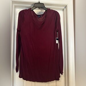 Women’s Long Sleeve Tee - NWT